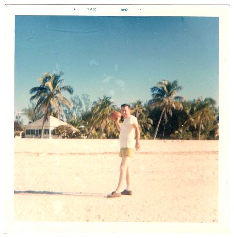 1965 - Robert - Sanibel - what an athlete.jpg